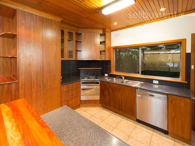 124 THOMAS MITCHELL DRIVE, Wodonga