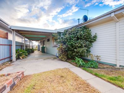 102 Tarakan Street , Wodonga
