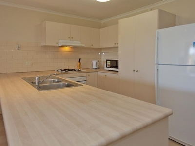 4 / 275 BORELLA ROAD , Albury