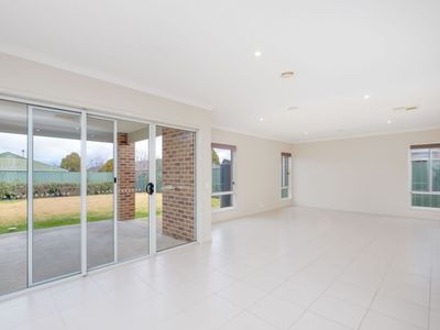 513 HOVELL STREET, Albury