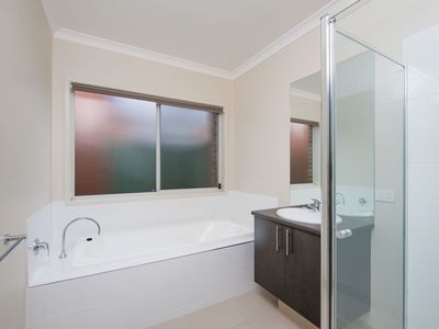 513 HOVELL STREET, Albury