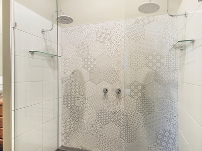 16 Urana Road, Burrumbuttock