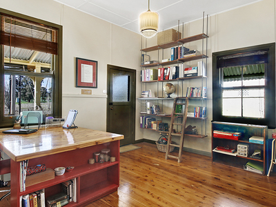 16 Urana Road, Burrumbuttock