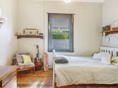 16 Urana Road, Burrumbuttock