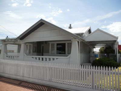 64 Sea Parade, Port Macdonnell