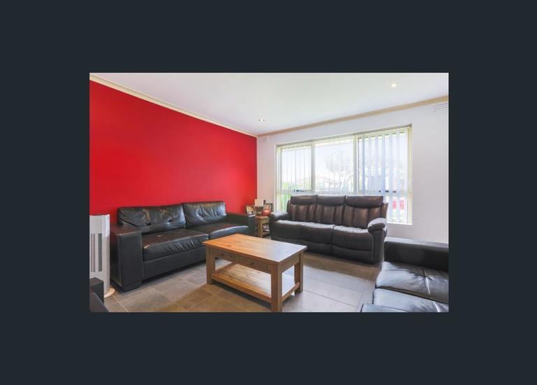 1 / 47-49 St James Avenue, Springvale