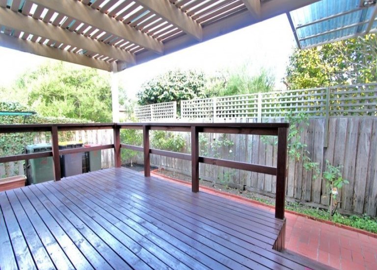 2 / 4 Kurrajong Avenue, Glen Waverley