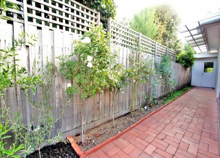 2 / 4 Kurrajong Avenue, Glen Waverley