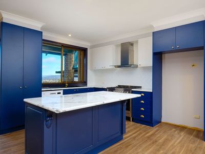 269 HIGHVIEW CRESCENT, Lavington