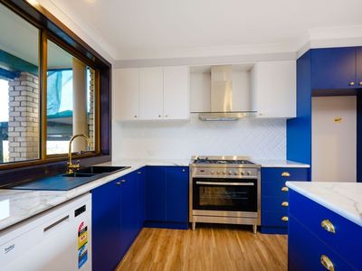269 HIGHVIEW CRESCENT, Lavington