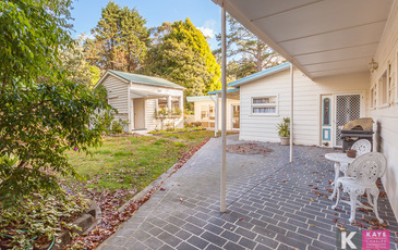 10 Sugarloaf Road, Beaconsfield Upper