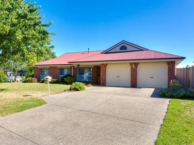 58 IRON WAY, Wodonga