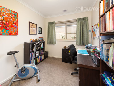 6 MACKEY STREET, Wodonga