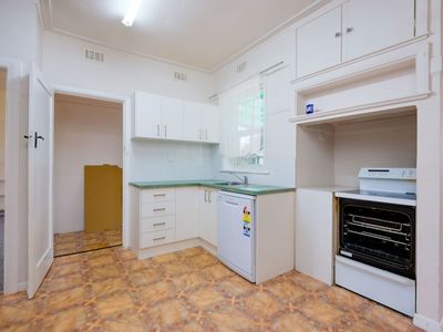 1014 BARATTA STREET, Albury