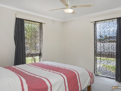 3 Fernwood Rd, Narre Warren