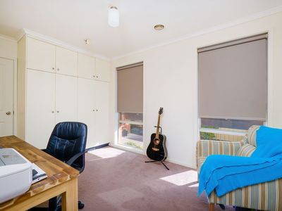 15 LAWRENCE STREET, Wodonga