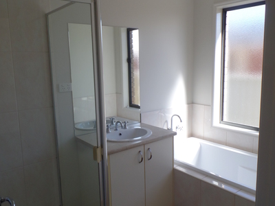 26 Olympic Avenue, Shepparton