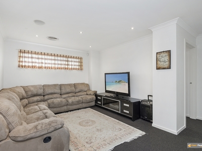 9 Golden Grove Drive, Narre Warren South