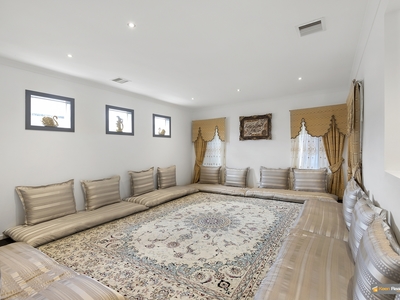 9 Golden Grove Drive, Narre Warren South