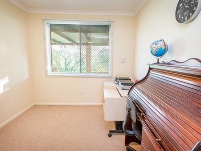 437 DAVERN PLACE, Lavington
