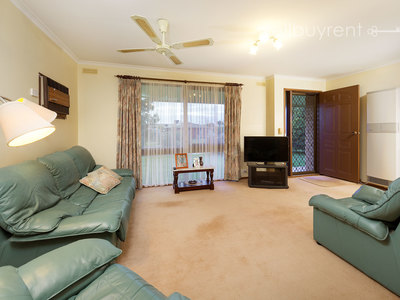 6 GARNET CIRCUIT, Wodonga
