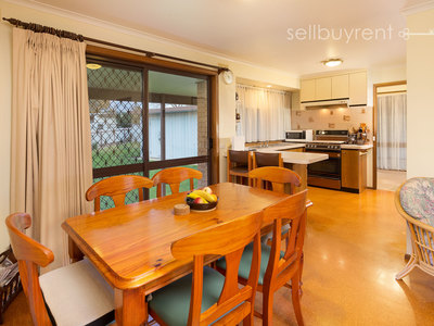 6 GARNET CIRCUIT, Wodonga