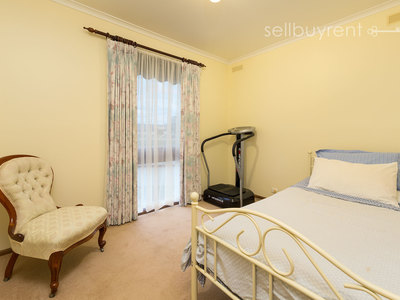 6 GARNET CIRCUIT, Wodonga
