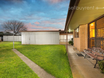 6 GARNET CIRCUIT, Wodonga