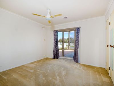 12 DONELLY AVENUE , West Wodonga