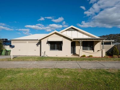 2 SWIFT COURT, Wodonga