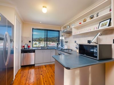 2 SWIFT COURT, Wodonga
