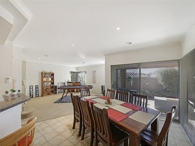 107 YARRALUMLA DRIVE, Wodonga