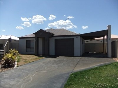 17 Queens Court, Mount Gambier