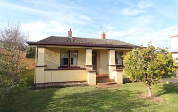 12 Kerr Street, Warrnambool