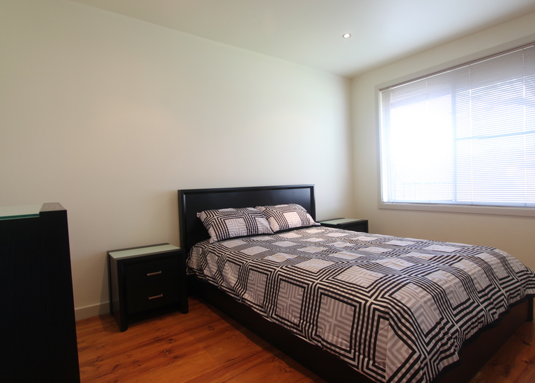 1 / 9 Moore Avenue, Clayton South
