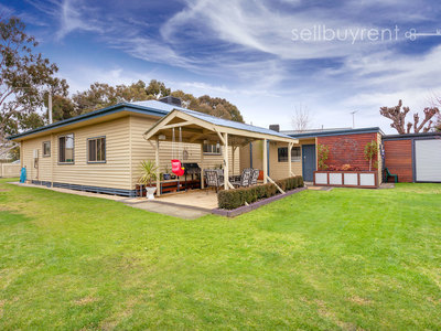 1 SALDAISE STREET, Wodonga