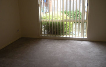 2 / 1 Cambridge Cl, Cranbourne