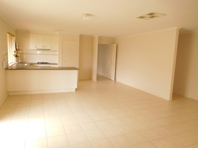 8 Charolais Street, Shepparton