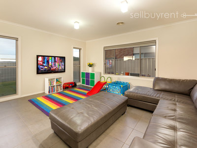 16 MAYGAR AVENUE , Wodonga