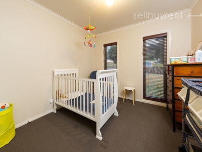 16 MAYGAR AVENUE , Wodonga