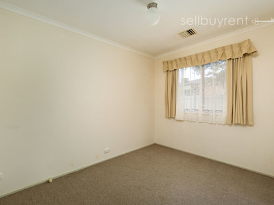 15 WILTSHIRE CRESCENT, Wodonga