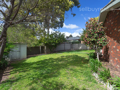 15 WILTSHIRE CRESCENT, Wodonga