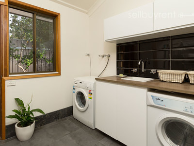 8 MITTA AVENUE, Bellbridge