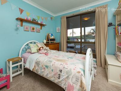 8 MITTA AVENUE, Bellbridge