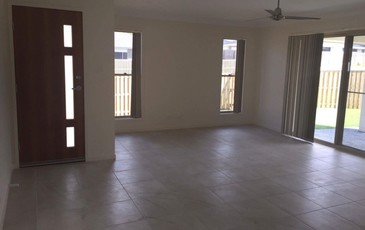 1 / 29 Troy Knight Drive, Pimpama