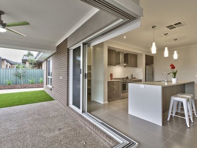 5 WEATHERS PLACE, Wodonga