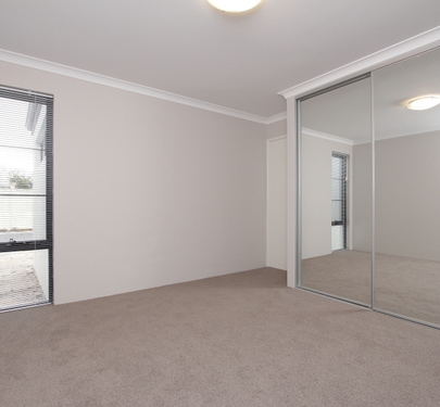 2 / 58  Central Avenue, Ascot