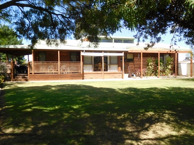 43 Dunlop Street, Shepparton