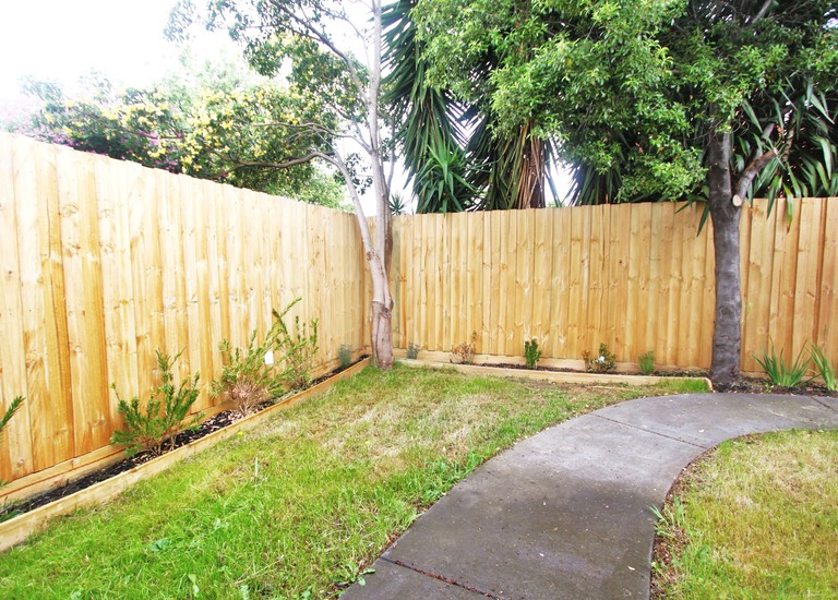 4 Bayview Avenue, Clayton