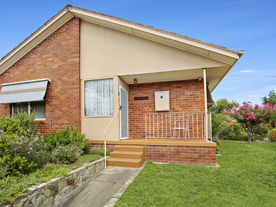 8 SCHLINK STREET, Wodonga